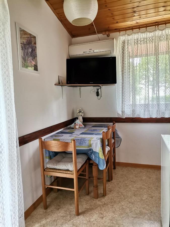 Apartment Studio Zvonka Замбратия Экстерьер фото